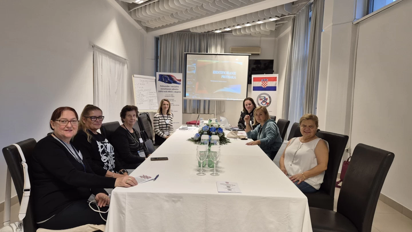 Psihološko i socijalno osnaživanje udovica 100%-tnih HRVI I. skupine